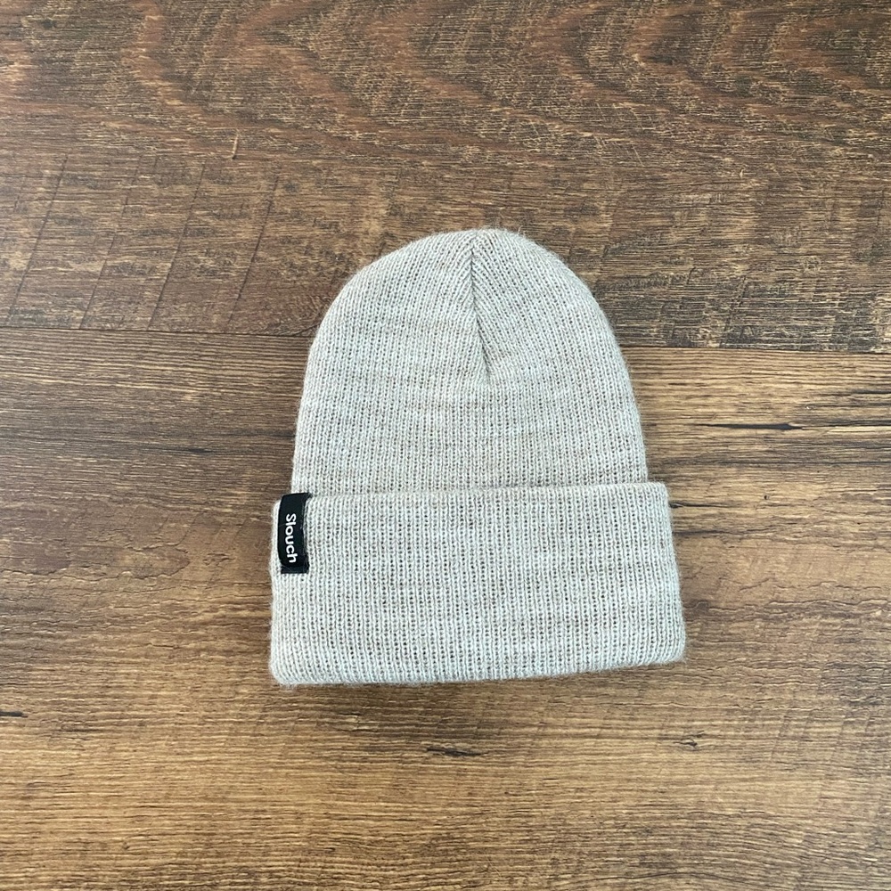 *LIKE NEW* Infant Slouch Beanie | khaki heather beige
